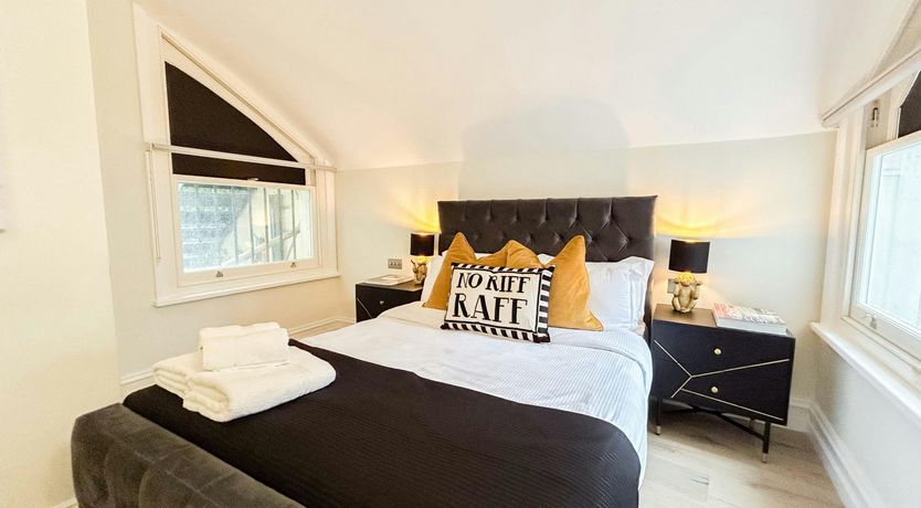 Photo of Victorian Jewel