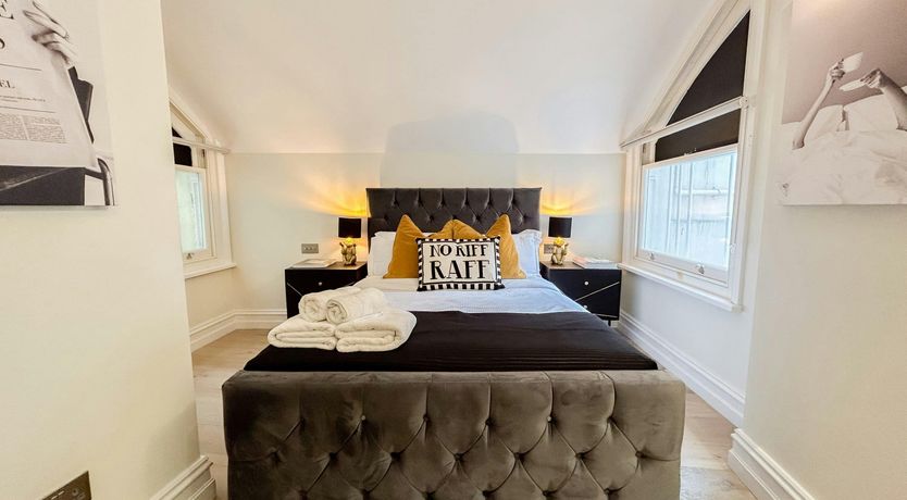 Photo of Victorian Jewel