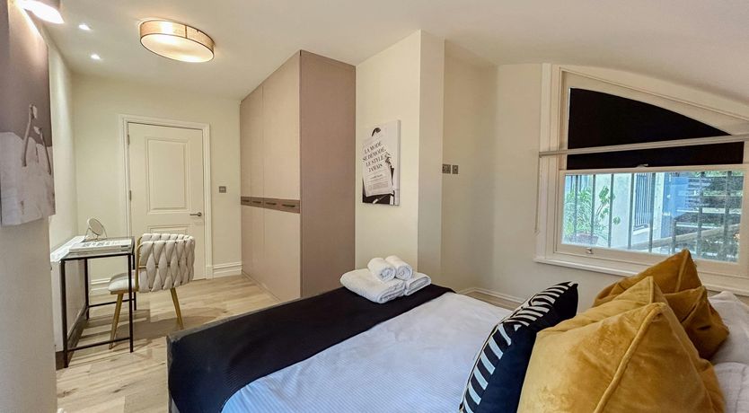 Photo of Victorian Jewel