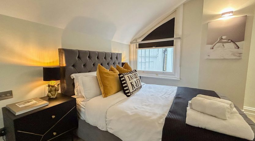 Photo of Victorian Jewel