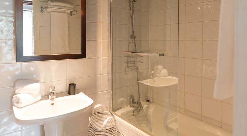 Photo of Parisian Still Life