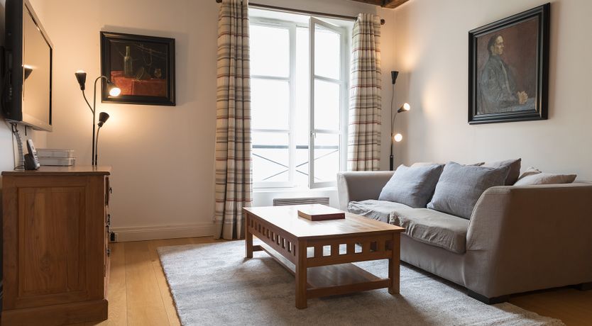 Photo of Parisian Still Life