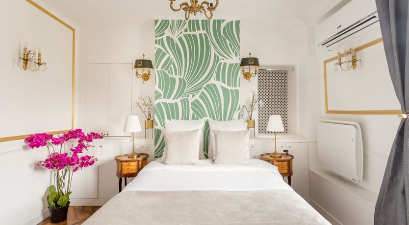 Photo of Champagne Tulip