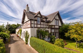 Masonic Magic Holiday Home