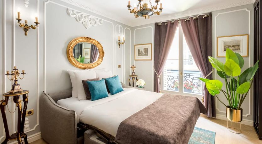 Photo of Antoinette's Necklace