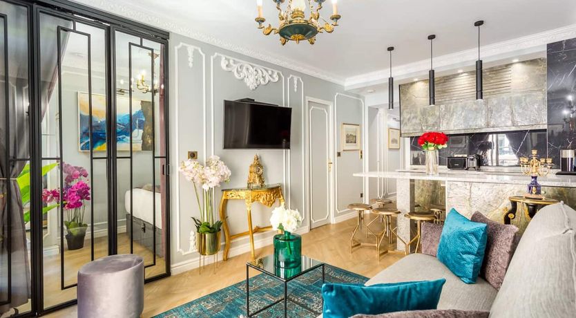 Photo of Antoinette's Necklace