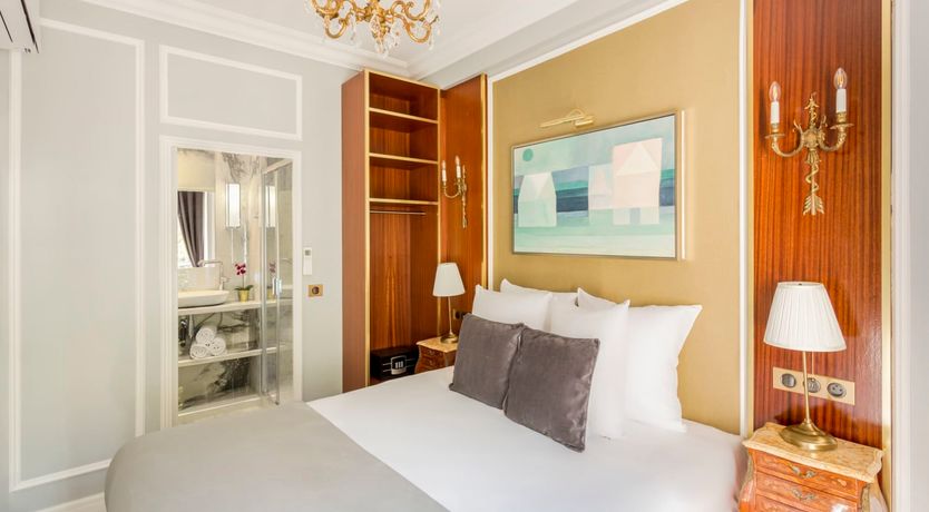 Photo of Heritage Hottie