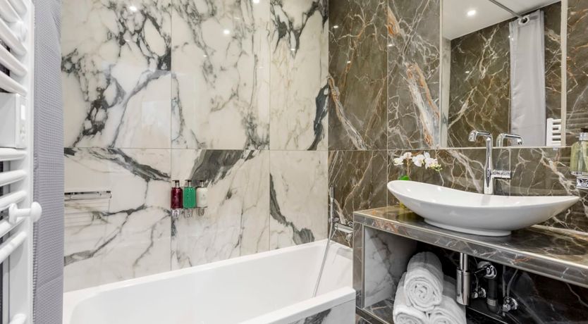 Photo of Heritage Hottie