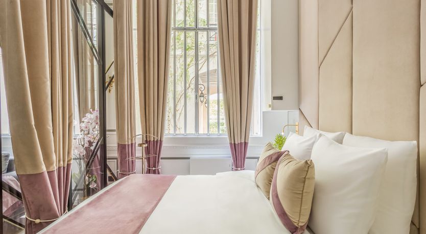 Photo of French & Chic