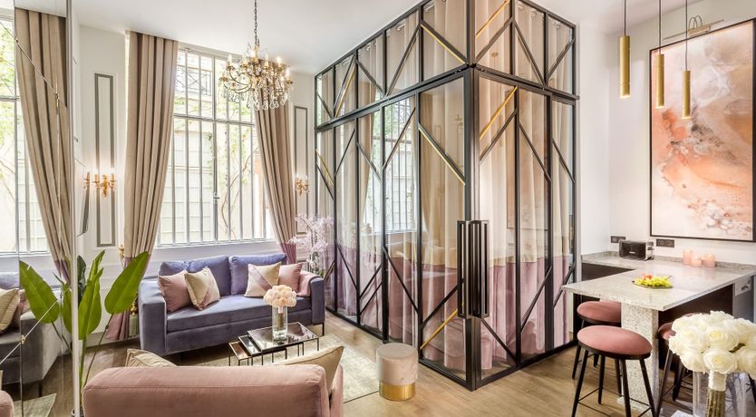 Photo of French & Chic