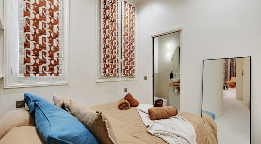 Photo of Sweet Parisian