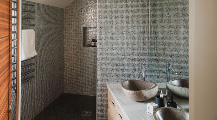 Photo of Clifftop Retreat