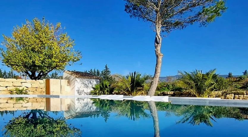 Photo of Mulberry Moon