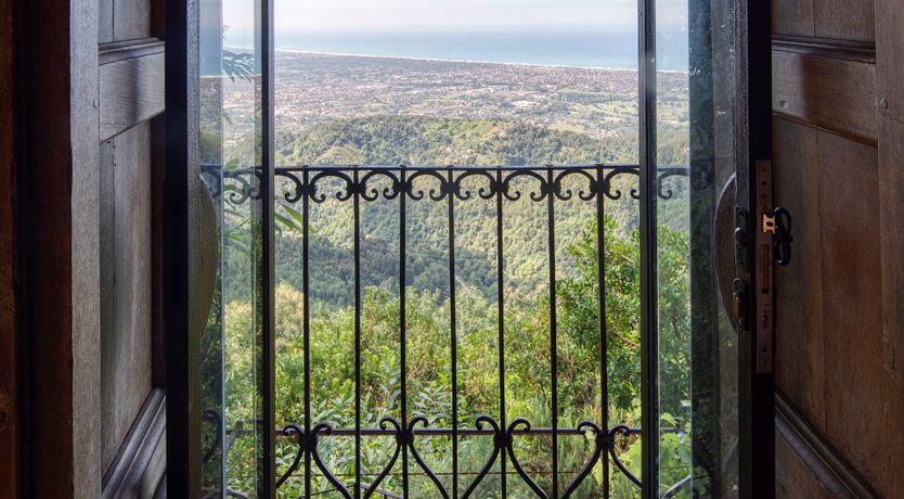 Photo of Sea & Island Vistas