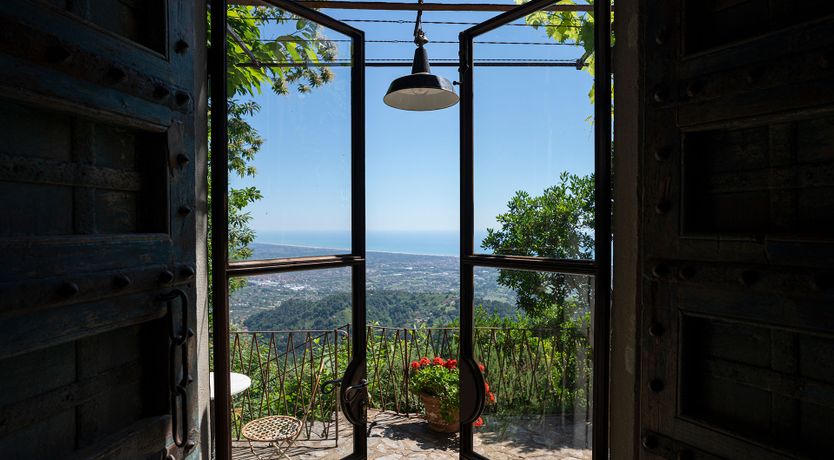 Photo of Sea & Island Vistas