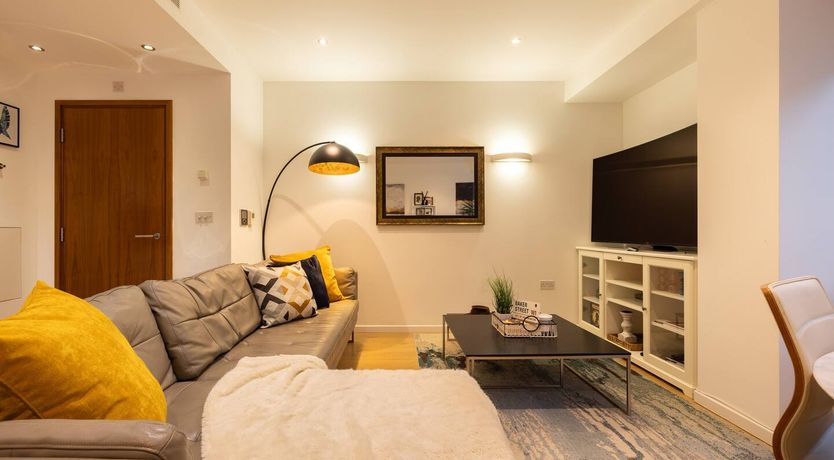 Photo of Marylebone Glow