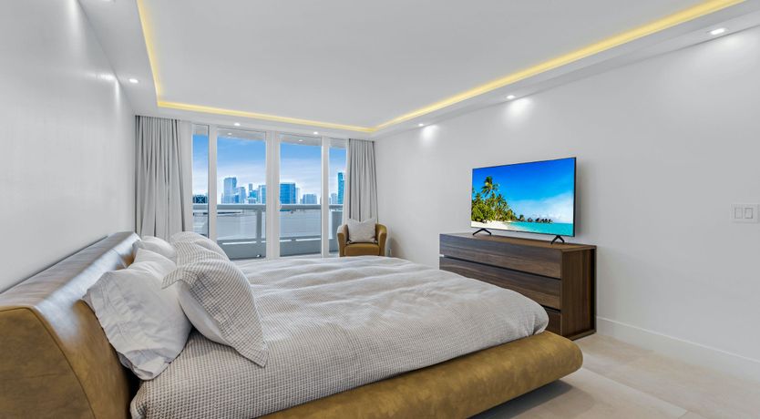 Photo of Sapphire Sparkle