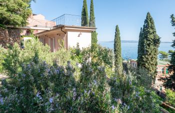 Il Faro Villa 3 Holiday Home