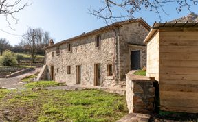 Photo of Fuoco Holiday Home 3