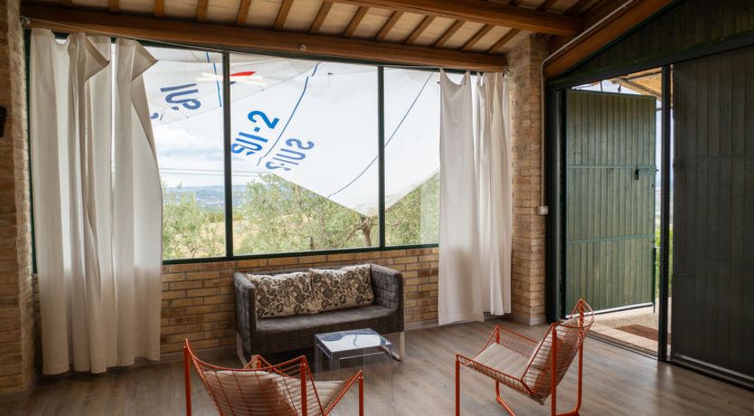 Photo of Mike's Dinghy House