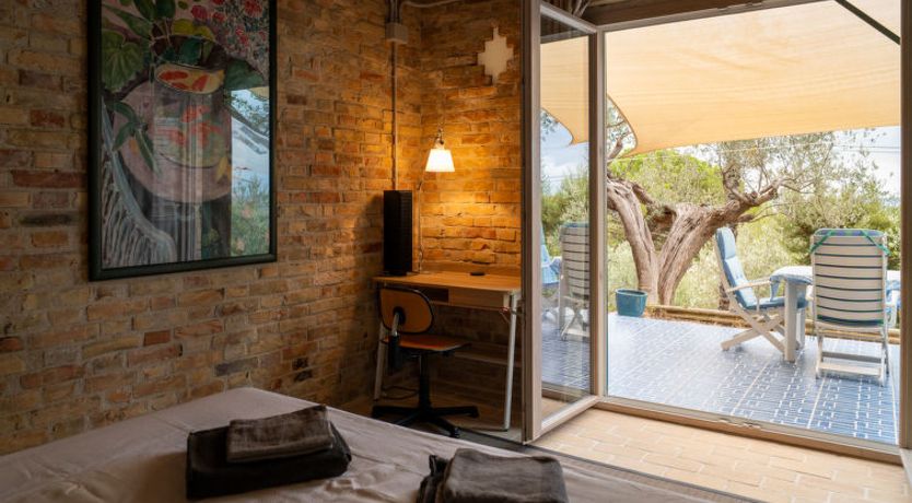 Photo of Mike's Dinghy House