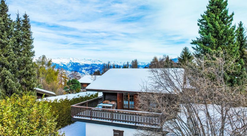 Photo of La Couronne Holiday Home 2