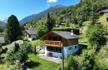 Chalet Grepon Holiday Home