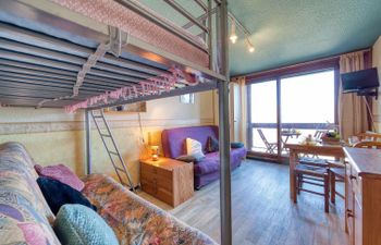 Soyouz Vanguard Apartment 103 Holiday Home