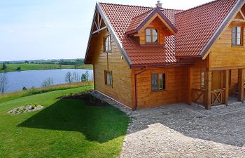 Dworczysko Holiday Home