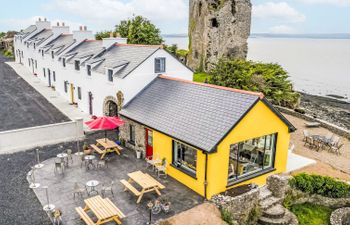 Shannon Castle Holiday Home