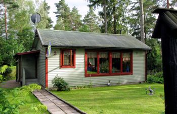 Öja Holiday Home