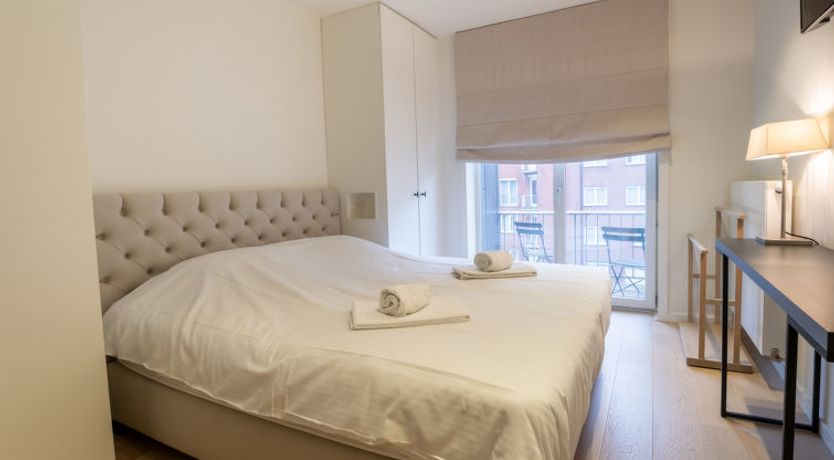 Photo of Chateauneuf with parking