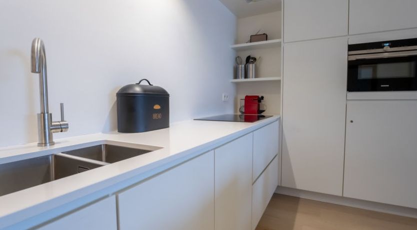 Photo of Chateauneuf with parking