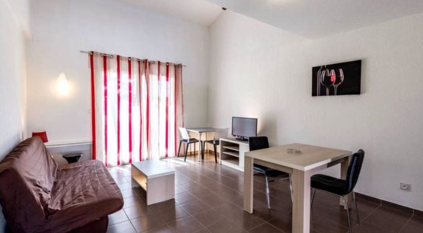 Photo of Le Domaine de Bacchus Apartment 5