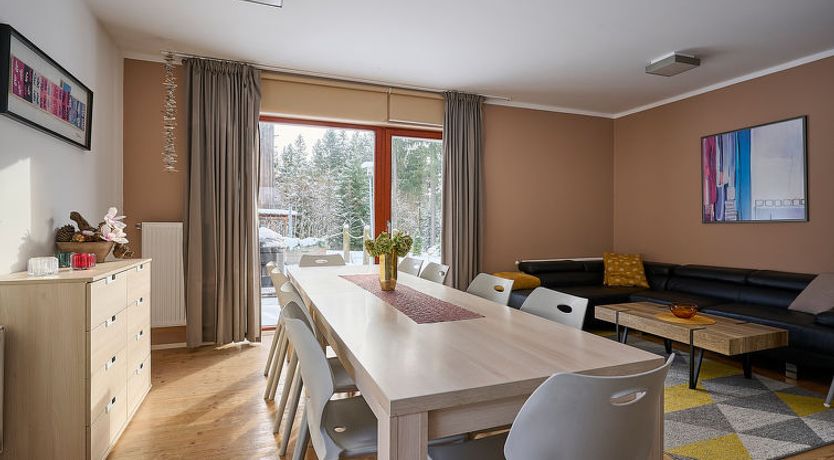 Photo of Sunny Mountain Escape & Pets