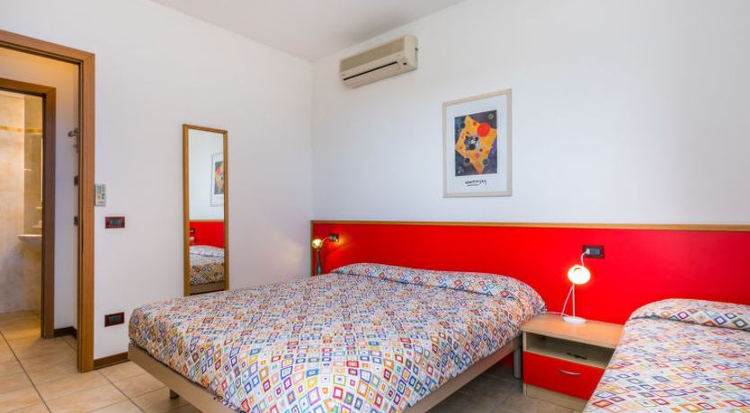 Photo of Robinia/Pinetine