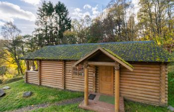 Bear Cabin Holiday Home