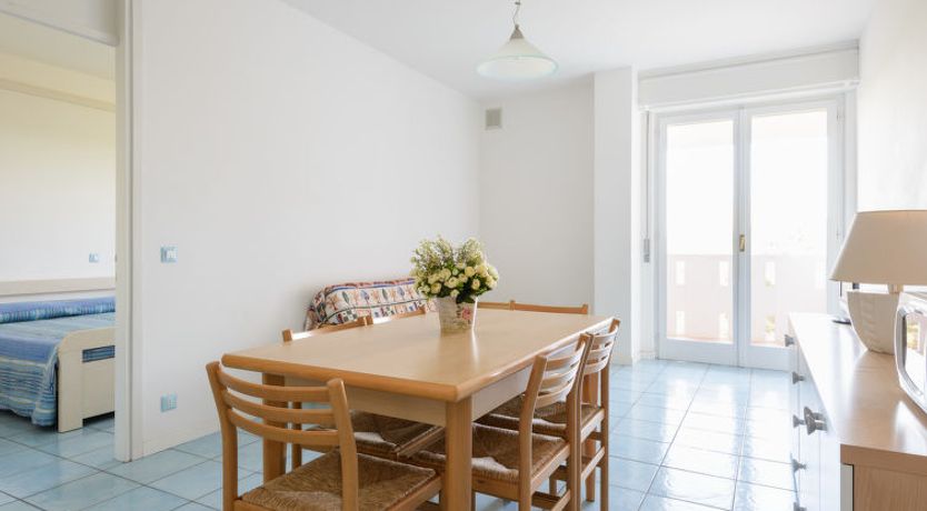 Photo of Luna Residence 3