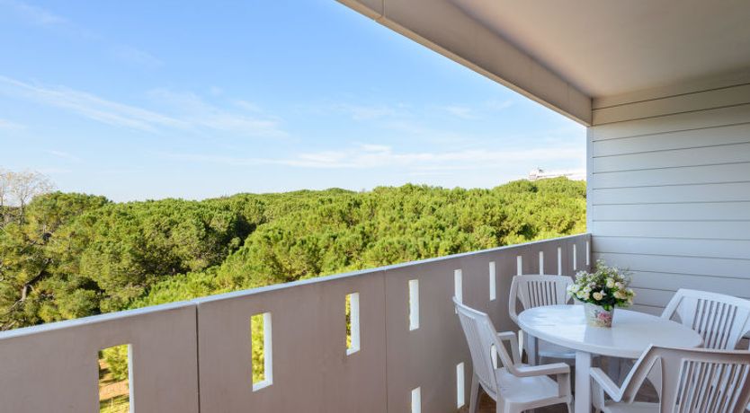 Photo of Luna Residence 3