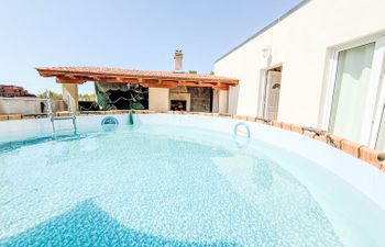 Goran II Holiday Home