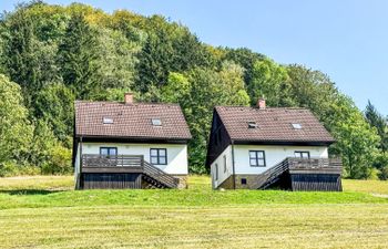 Stárkov Holiday Home