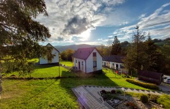 Chatka pod Górką Holiday Home