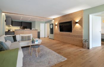 Lenza Holiday Home