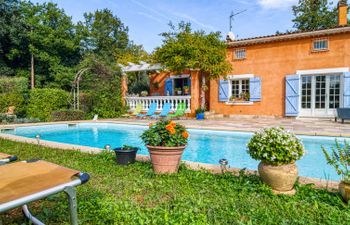 La Petite Maison dans la Prairie Holiday Home