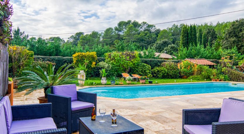 Photo of La Petite Maison dans la Prairie