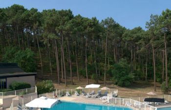 Les Cavales Holiday Home