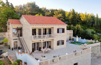 Villa Andro Holiday Home