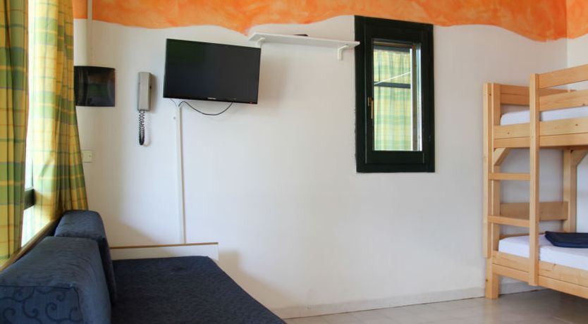 Photo of Lake Bungalow Apartment 4