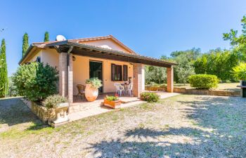 Oliveta 2 Holiday Home