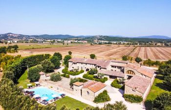 Tenuta Holiday Home